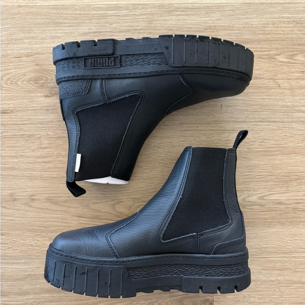 Puma Mayze Chelsea boot size 6.5